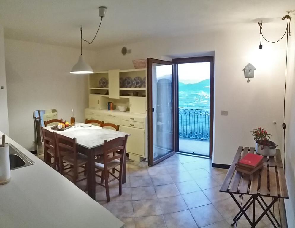 Dolce Casa Apartment Vezzano Ligure Bagian luar foto